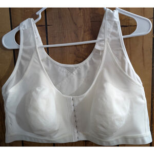 Embraced Wireless Bra Back Support 5XL Front Close Adjustable Straps Posture